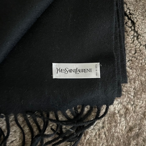 Yves Saint Laurent Scarf - Picture 2 of 3